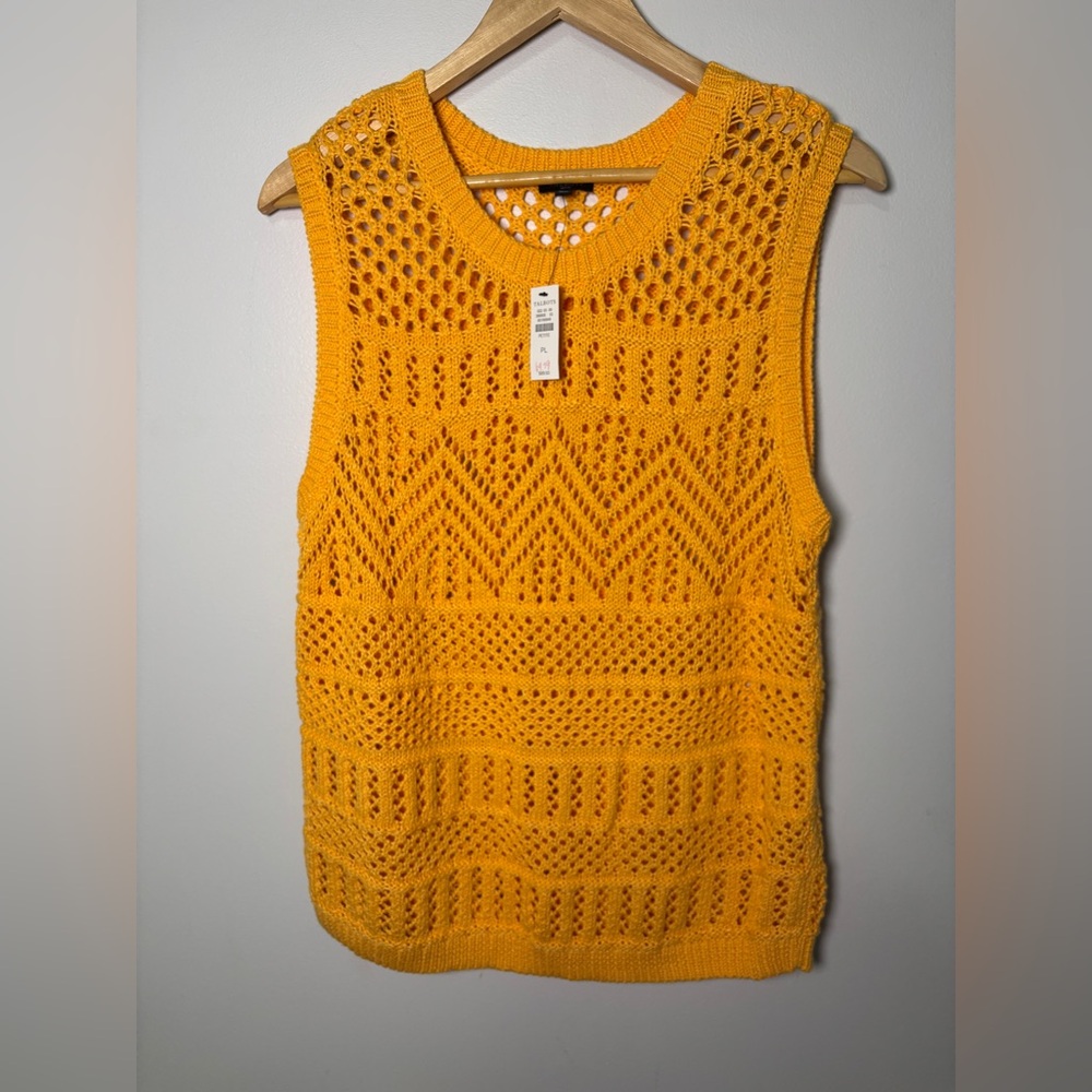 Talbots women’s sweater vest knit sleeveless open stitch,  size petite large